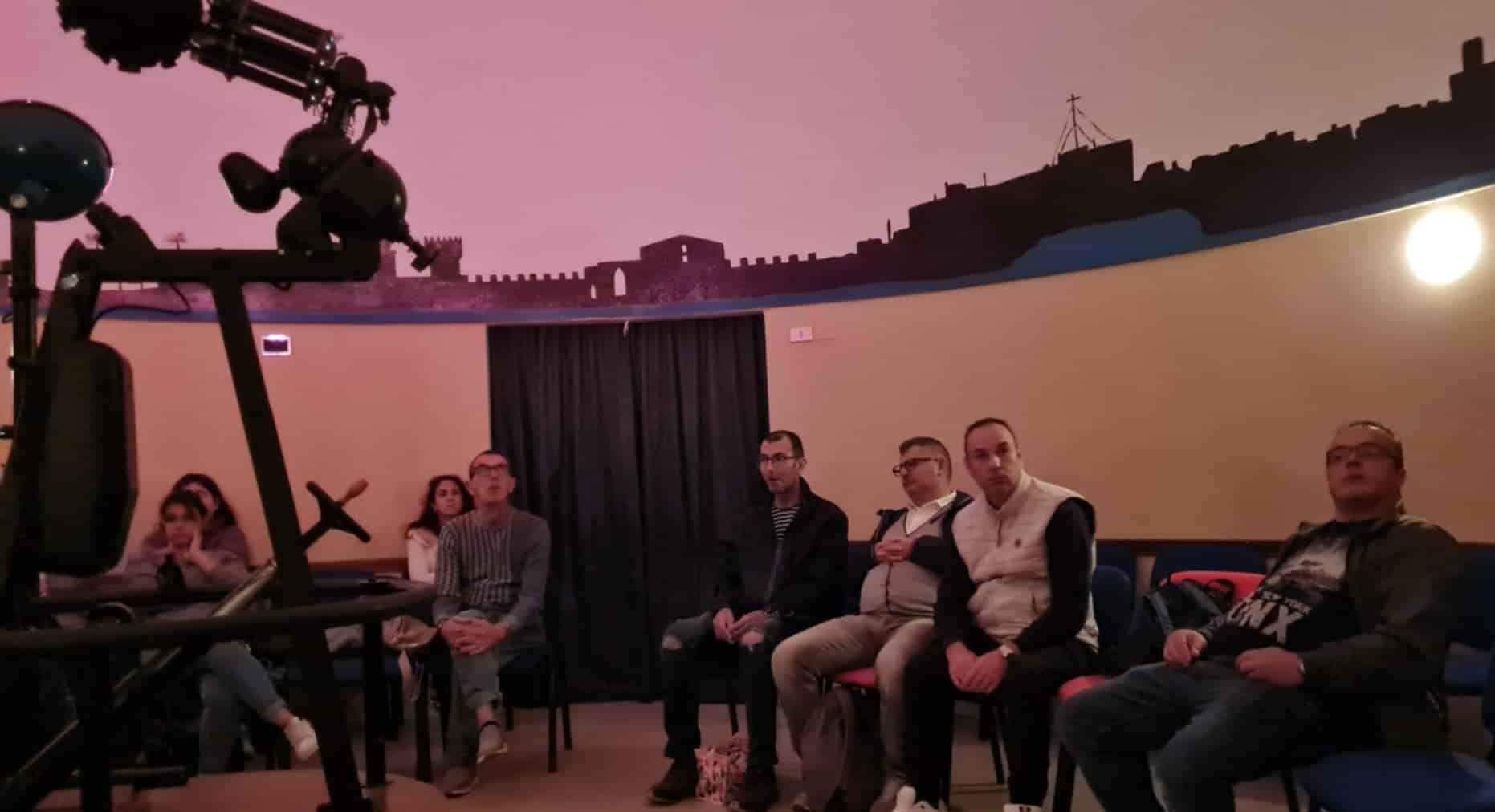 Brindisi, psychiatric rehabilitation goes through the stars: patients together with astrophysics at Carnaro – Senza Colonne News